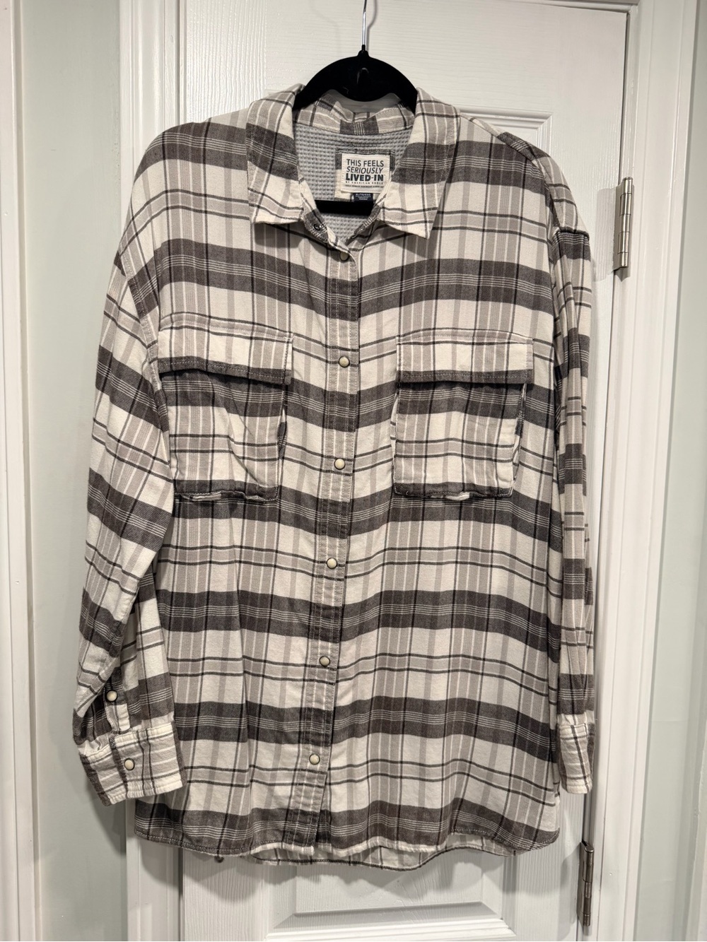 American Eagle Size XL Seriously Lived-In Gray Plaid Flannel Shirt Pearl Snap